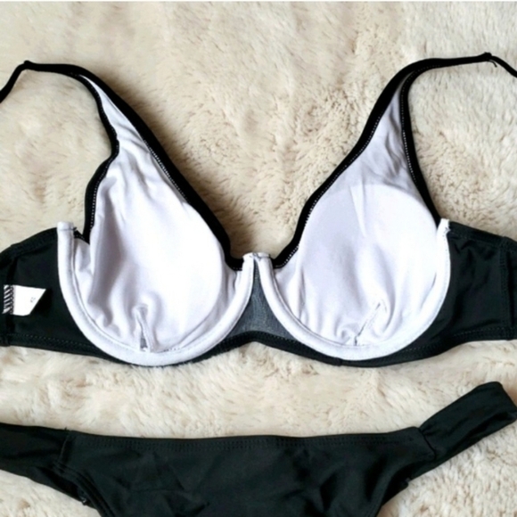 New Underwire Top with High Cut Legs Bikini Set Swimsuit Size L - Picture 5 of 6